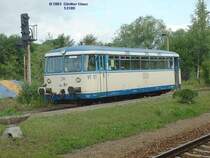 VT 57 am 12.07.2003 in Eibau/Sachsen. Die  Uerdinger  haben einen neuen  Privaten  gefunden: Die SBE - S�chsisch-B�hmische Eisenbahn-gesellschaft, Arbeitsgemeinschaft aus Hochwaldbahn Trier, SOEG Zittau und B�hmische Nordbahn Tschechien. Gefahren wird von Zittau �ber Gro�sch�nau - Varnsdorf/Tschechien (Kein Halt!) nach Eibau.