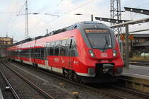 442 348 stand am 11.12.2015 zum letzten Mal als
RB12(RB 13265)von Rostock Hbf nach Ribnitz-Damgarten West im Rostocker Hbf bereit.Ab 13.12.2015 hei�t der Zug dann RB 17