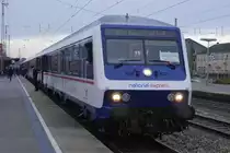 Der eine Ersatzzug-Steuerwagen von NX noch einmal im Porträt (Solingen Hbf, 15.12.15). Es handelt sich um einen Typ Bnrdzf 483.1 mit der NVR-Nr. 50 80 80-35 173-9 D-TRAIN.