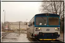 810 566 der Cesky Drahy steht am 13.12.2015 in As  