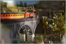 Im Sonnenlicht eilt ein Z Spur EC seinem Ziel entgegen. 
19. Dez. 2015