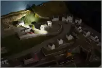 Von der Lage her ist Saddleford in Mircobritannien eher wenig mit der Sonnenschein gesegnet, um so mehr ist es erfreulich, wenn das Licht gerade in der dunklen Zeit seinen Weg in die kleine Welt findet.
24. Dez. 2015