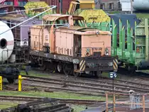 Mit viel Zoom nahm ich am 25.12.2015 diese schon einiger Teile beruabter V60 auf. Bei dieser Lok handelt es sich um die ehemalige DB 346 502-8, die schon in den 90ern ausgemustert wurde.