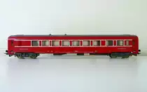 HO, SNCF Restaurantwagen von JOUEF, aus meiner Privatkollektion. Fotografiert am 03.08.2015.
http://lestrainsjouef.free.fr/fr/voi_fra/restdev_sncf.html