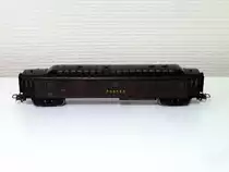 HO, SNCF Postwagen von JOUEF, aus meiner Privatkollektion. Fotografiert am 03.08.2015.
http://lestrainsjouef.free.fr/fr/voi_fra/pa_sncf.html