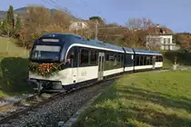 JAHRESRÜCKBLICK 2015
von Walter Ruetsch
DEZEMBER
MVR: Der festlich geschmückte ABeh 2/6 7501 auf der Einweihungsfahrt nach St-Légier-Gare am 11. Dezember 2015. 