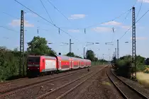 146 012 mit RE5 nach Emmerich am 06.07.2015 in Duisburg-Rahm