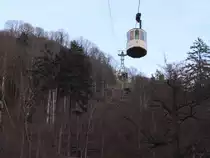 Gondel 1 der Burgberg Seilbahn am 23. Dezember 2015 in Bad Harzburg. 

