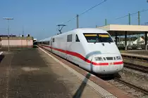 Am 04.10.2014 fuhr 401 003-9  Neu-Isenburg  aus dem Badischen Bahnhof Basel in Richtung Basel SBB.