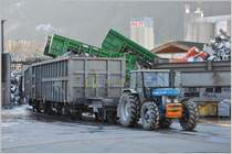 Verschub von SBB Wagen bei A&M Recycling in Untervaz-Trimmis. (05.01.2016)