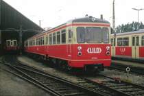 ET 22.141 der Linzer Lokalbahn (ex KBE ET 60) vor der Wagenhalle Eferding, Juli 1994.