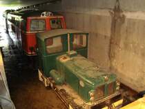 Hochwassersicherung (Donau) im Mai 2013 in Korneuburg. 3 Lokomotiven hielten dem Druck des Hochwassers (Hochwassertor) stand!
1 x DEUTZ KS 55 B (Agrarspeicher GmbH, Korneuburg)
2 x ÖBB 2143