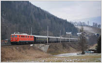  Winterdampf am Semmering  lautete das Motto dieser Fahrt, wegen Untauglichkeit von 52.1227 übernahm 1110 505 vom Verein Neue Landesbahn Sdz 14276 von Wien Fjb nach Mürzzuschlag ab Liesing den Zug. Die Aufnahme zeigt den Zug kurz vor dem Zielbahnhof Mürzzuschlag. 6.1.2016