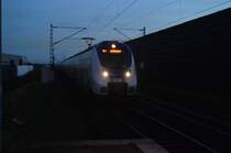 9442 865 der National Express Deutschland am späteren Abend des 8.1.2016 bei Allerheiligen als RE7 nach Krefeld Hbf.