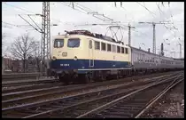 110128 fuhr am 25.3.1993 um 14.03 Uhr mit einer Garnitur Silberlinge in Köln Deutz in Richtung Hauptbahnhof Köln aus.