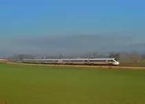 Ein ICE-T am 07.12.2015 bei Unternberg. 