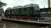E18 31 in DB Museum Halle P. am 02.07.2011