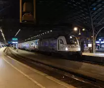 Am 2.1.16 kam die 1216 955  Roland  der WLC mit dem kurzem Rheingold Sonderzug von Pörtschach am Wörthersee in Köln Hbf an und rangierte einige Minuten nach der Ankunft ins Betriebswerk Köln Hbf.

Köln 02.01.2016