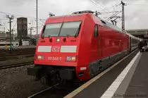 Bild 137:
Am 25.05.2015 bespannte 101 048-7 den IC 2217 von Hamburg nach Stuttgart. Hier zu sehen ist die Lok beim Halt in Düsseldorf Hbf.