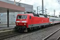 Bild 140:
Am 25.09.2015 bespannte 120 149-0 einen IC von Köln nach Berlin. Hier fährt die Lok in Düsseldorf Hbf ein.