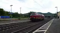Die 225 094-2 der EBM als Leerzug durch Königswinter in Richtung Köln-Gremberg, DEN 29.05.2015