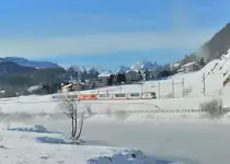 Ge 4/4 III 643 mit einem RE am 18.01.2016 bei Celerina. 