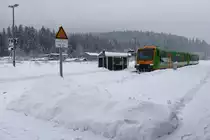 Noch von der tschechischen Seite aus fotografierte ich den Triebwagen der Waldbahn in Bayrisch Eisenstein. 23.01.2016