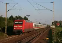 101 087 mit IC 2034 (Leipzig Hbf–Norddeich Mole) am 17.09.2014 in V�hrum, aufgenommen vom Bahnsteigende