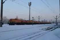 So eine Ansicht habe ich seit l�ngerer Zeit nicht mehr im Bahnhof Bucuresti Obor (Ostbahnhof Bukarest) gesehen. Abgestellte G�terwagen (Kesselwagen). Foto vom 23.01.2016.