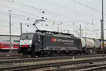 Lok 189 982-2 durchfährt den Badischen Bahnhof. Die Aufnahme stammt vom 19.01.2016.