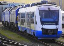 Ex-OLA/NWB LINT 41 Nr. 702 (648 296), zusammen mit drei DE 2700 abgestellt im Husumer NOB-BW (Aufnahme vom 28.1.16)