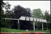 Am 23.6.1993 fotografierte ich die Einschienenbahn der IGA (Internationale Gartenbau Ausstellung) am Stuttgarter Killesberg. 