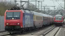482 001 mit dem Rheingold Sonderzug bei der Einfahrt in Erfurt Hbf.
20.04.2013
