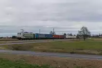 151 074 von Lokomotion mit dem 41856 am 9. Februar 2016 bei Übersee.