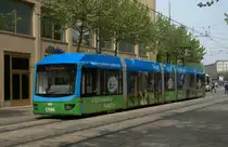Zweirichtungs-Vario 909 am 16.05.15 in der Straße der Nationen/Chemnitz