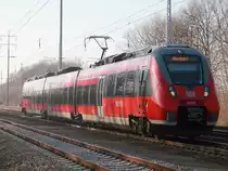 442 627 mit 442 127 auf Dienstfahrt am 13. September 2016 auf dem südlichen Berliner Außenring bei Diedersdorf in Brandenburg in Richtung Flughafen Berlin Schönefeld.