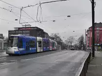 3307 als Linie 712 verlässt gerade die Haltestelle Am Wehrhahn in Richtung Innenstadt. 14.2.2016