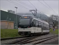 Heute gab es auf dem Weg zur Arbeit viel zu sehen und zu fotografieren: In Blonay erwischt ich gerade noch den CEV MVR SURF  S�rie Unifi�e Romande pour R�seau Ferr� m�trique  ABeh 2/4, der zu einer Probefahrt Richtung Les Pl�idades aufbrach. Nach den HGe 2/2 (Baujahre 1911 und 1913) und den BDeh 2/4 (Baujahre 1970 und 1983) ist dies die dritte  Fahrzeugserie  welche von f�r den Zahnstangenabschnitt Blonay - Les Pleiades ausger�stet ist.    
18. Feb. 2016