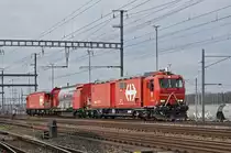 Löschzug XTmas 9177 002-4 (Stadt Basel) durchfährt den Bahnhof Muttenz. Die Aufnahme stammt vom 18.02.2016. 