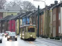 Mit dem 1950 gebauten Verbandswagen Tw 379 schließe ich meine kleine Serie über die kleine Abschiedsfahrt zur Einweihung der Wehrhahnlinie ab. Licht und Wetter wurden ab hier etwas ungnädig.

Viele Grüße an Horst Lüdicke - gemeinsam macht das Hobby doch am meisten Spaß, es war ein sehr schöner und interessanter Tag.

Ludenberger Straße, Düsseldorf, 20.2.2016