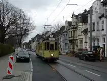 Wagen 583, genannt  Fünffenster-Wagen  ist der älteste erhaltene Düsseldorfer Straßenbahntriebwagen. Diese Baureihe wurde zwischen 1909 und 1925 gebaut und war bis 1969 im Einsatz. Wagen 583 stammt aus dem Jahre 1921. Benderstraße in Gerresheim, 20.2.2016