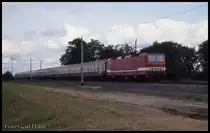 143509 war am 29.08.1993 um 12.36 Uhr mit dem D 2733 nach Leipzig bei Seehausen zu sehen.
