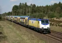 ME 146-15 mit ME 82835 (Uelzen–G�ttingen) am 15.04.2015 zwischen Unterl�� und Eschede
