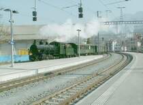 G 4/5 107  Albula  mit einem Extrazug nach Disentis/Muster bei der Einfahrt in den Bhf.Chur.18.03.07