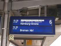 Zugzielanzeiger auf Gleis 6 des W�rzburger HBF (17.3.07)