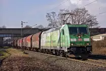 Lokomotive 185 389-4 mit Güterzug am 24.02.2016 in Bottrop.