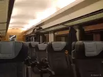 Eine echte Seltenheit ist dieser Apmz 119, der am 27. Februar 2016 als Teil des IC2312 von Stuttgart nach Hamburg unterwegs war. Der Wagen entstammt ursprünglich einer Bpmz-Bauserie, was an den breiten Apmz-untypischen Fenstern sowie der indirekten Beleuchtung deutlich erkennbar ist. Insgesamt existieren sieben Wagen dieser Art, von denen alle das ICmod-Programm durchlaufen haben.