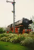 44 1084 (WLF - Wiener Lokomotivfabrik Floridsdorf, Baujahr: 1942, Fabriknummer: 9441).
Mitte der 1990er.
Ort der Aufname: Köln-Gremberg

