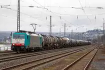 
Die  Cobra  2841, alias E 186 233 (91 88 7186 233-3 B-B) zieht am 03.03.2016 einen Kesselwagenzug durch Koblenz-Ehrenbreitstein in Richtung Süden. 

Die TRAXX F140 MS wurde 2009 von Bombardier Transportation GmbH in Kassel unter der Fabriknummer 34482  gebaut. Sie hat die Zulassungen für Belgien und die Niederladen (160 km/h), sowie Deutschland und Österreich (140 km/h). Eigentümer ist die  Alpha Trains NV/SA (Antwerpen) und ist an die COBRA vermietet. COBRA steht für Corridor Operations NMBS/SNCB DB Schenker Rail N. V.(Brüssel).
