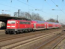 RE-Express mit 111 148-3 in Herne am 12.3.07